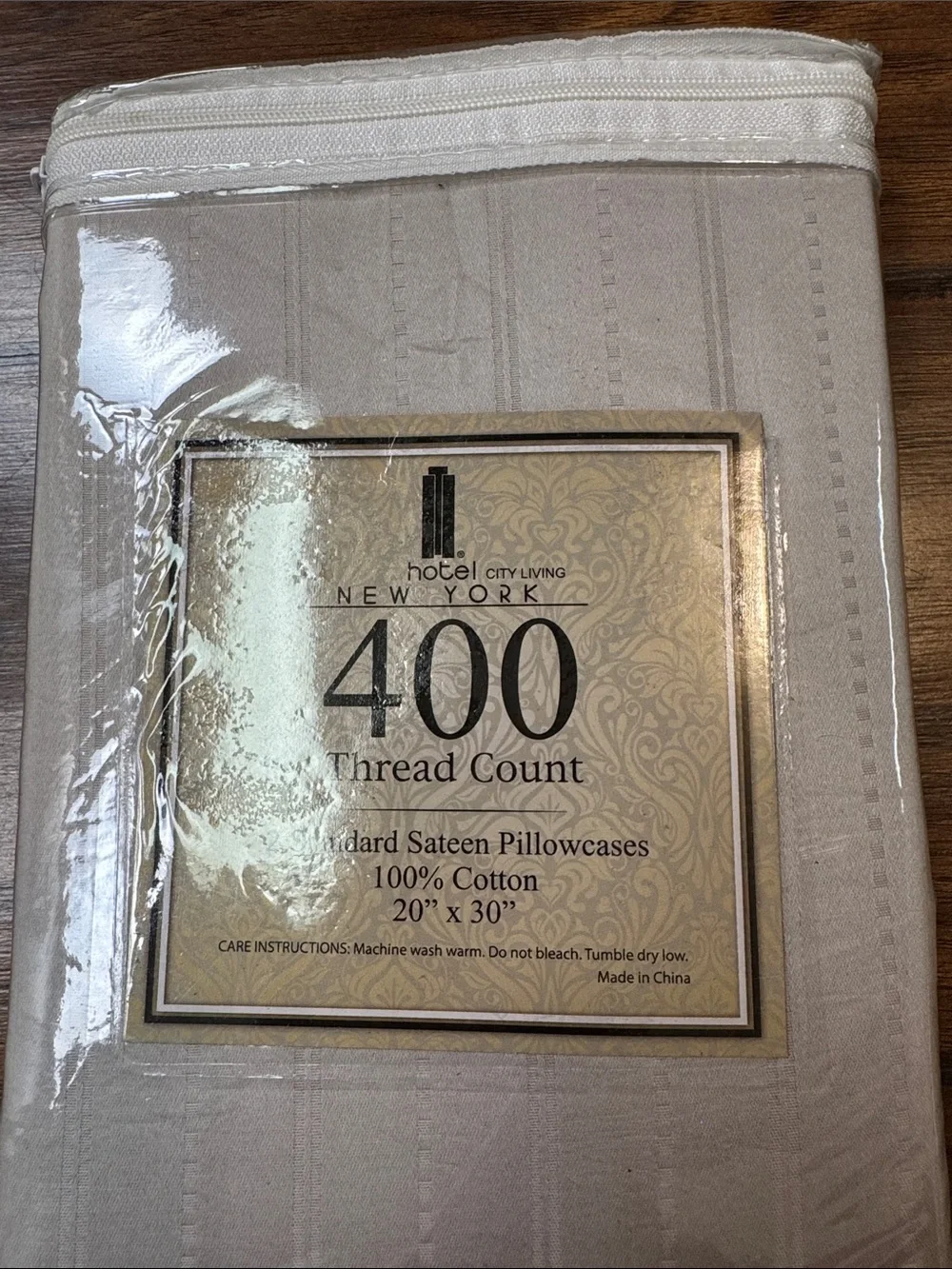 Hotel City Living New York 400 Thread Count Standard Pillowcases Set of 2 New